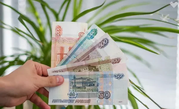 komu podnimut zarplatu v 2025 godu polnyj spisok professij 1