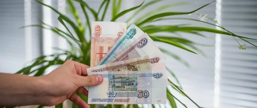 vkladchiki sbera nachnut panikovat k chemu mozhet privesti privatizaciya