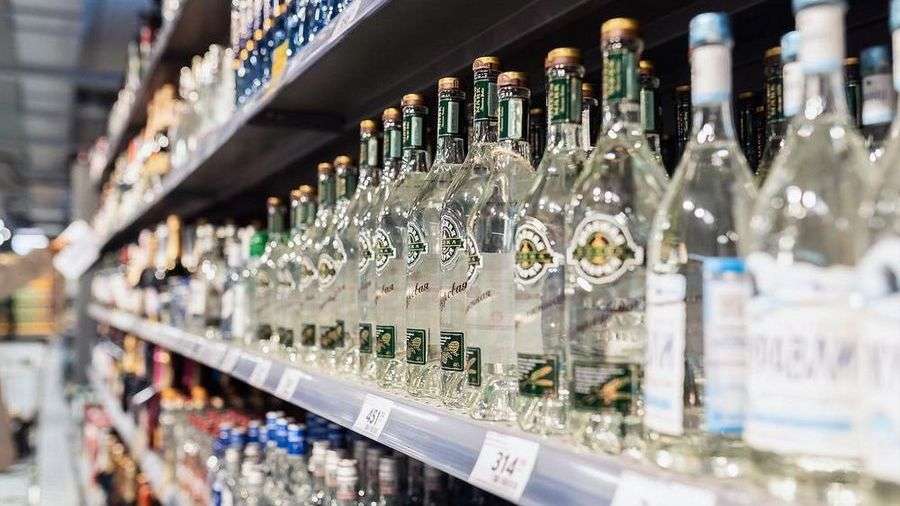 Минимальная розничная цена на водку с июля повысится до 299 рублей за 0,5 литра 1 minimalnaya roznichnaya cena na vodku s ijulya povysitsya do 299 rublej za 0 5 litra